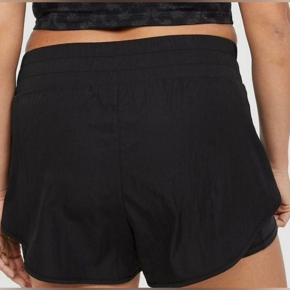Offline By Aerie Black The Hugger Shorts High Waist Lined Pockets Size XL NWT - Picture 4 of 9